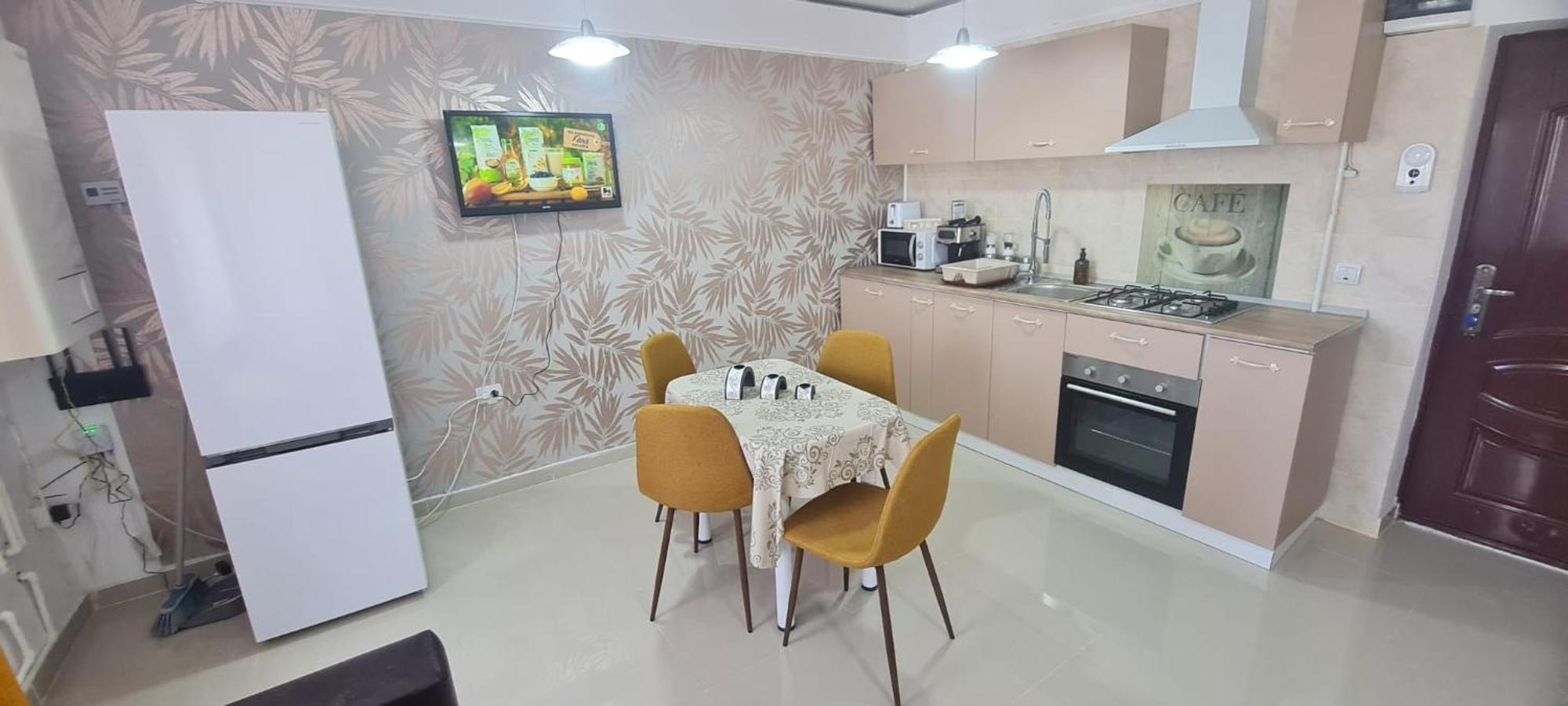 Cosy 2 Bedroom Apartment In New Town براشوف المظهر الخارجي الصورة