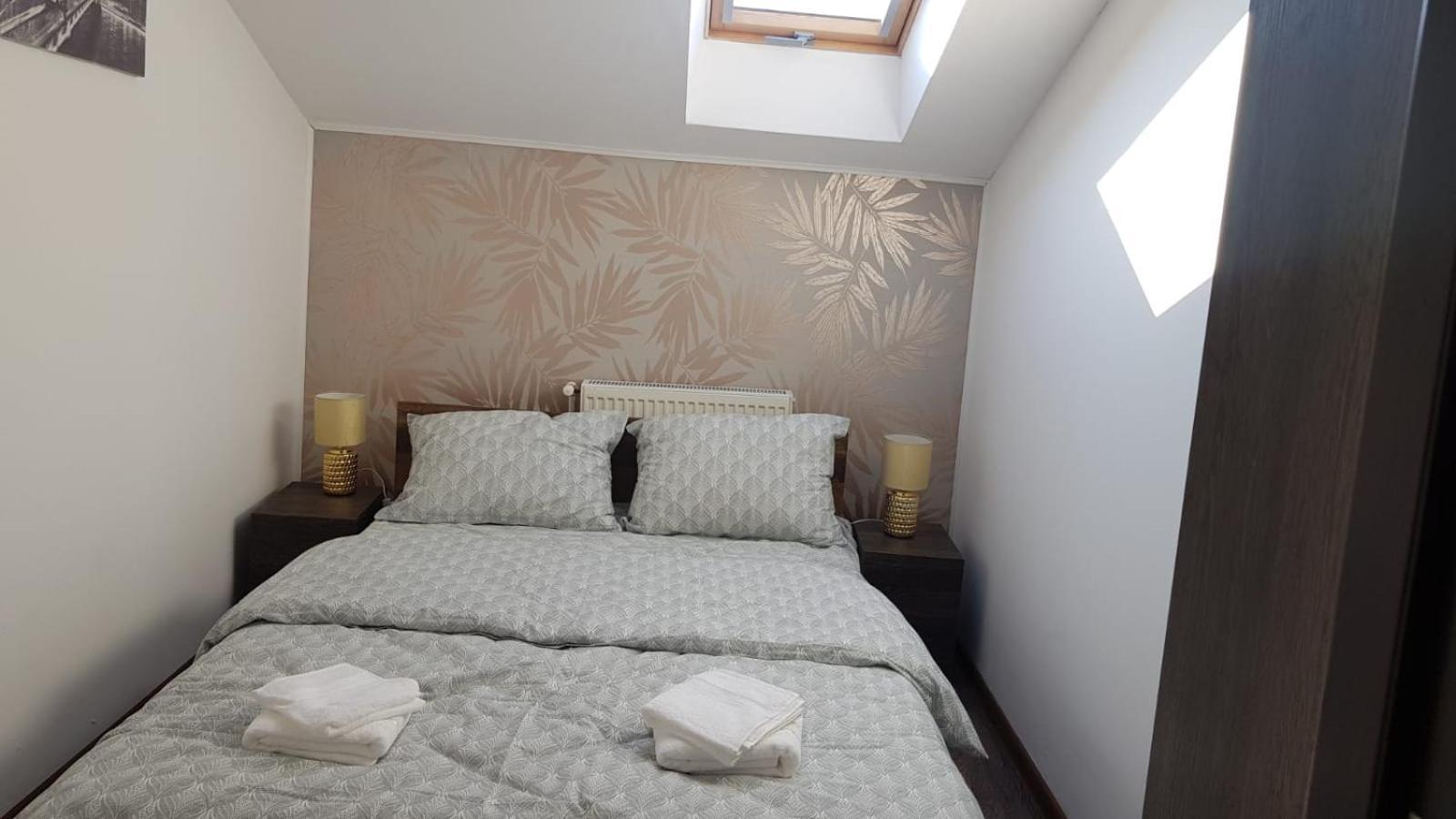 Cosy 2 Bedroom Apartment In New Town براشوف المظهر الخارجي الصورة