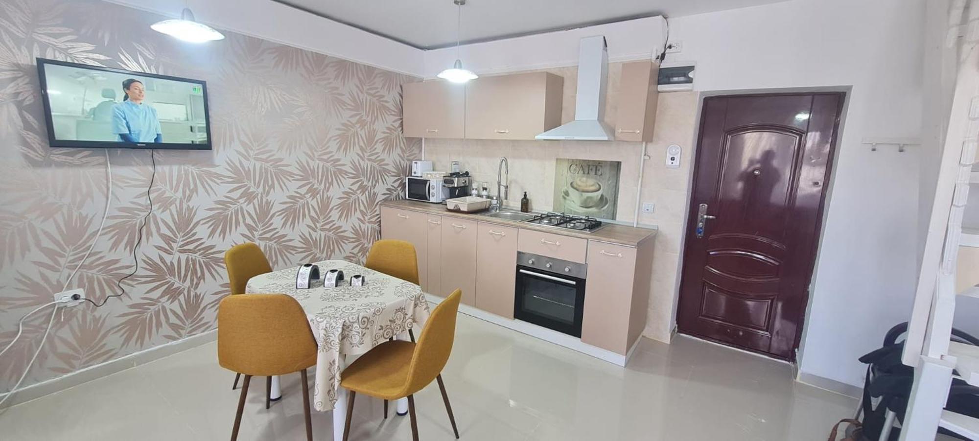 Cosy 2 Bedroom Apartment In New Town براشوف المظهر الخارجي الصورة
