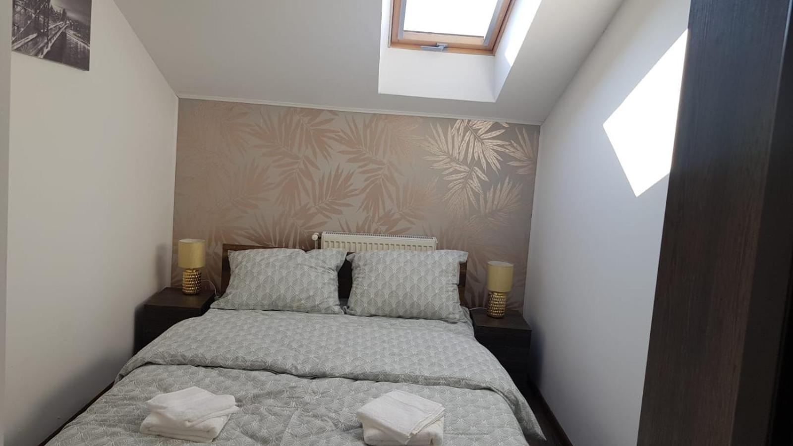 Cosy 2 Bedroom Apartment In New Town براشوف المظهر الخارجي الصورة